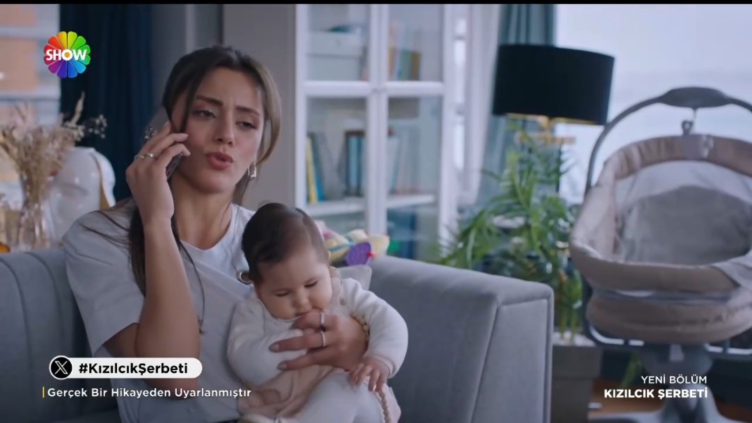 muratogucoglu19's tweet photo. Cemreto ve annemiz 😍

#SılaTürkoğlu #KızılcıkŞerbeti https://t.co/gcaGHFeOgN