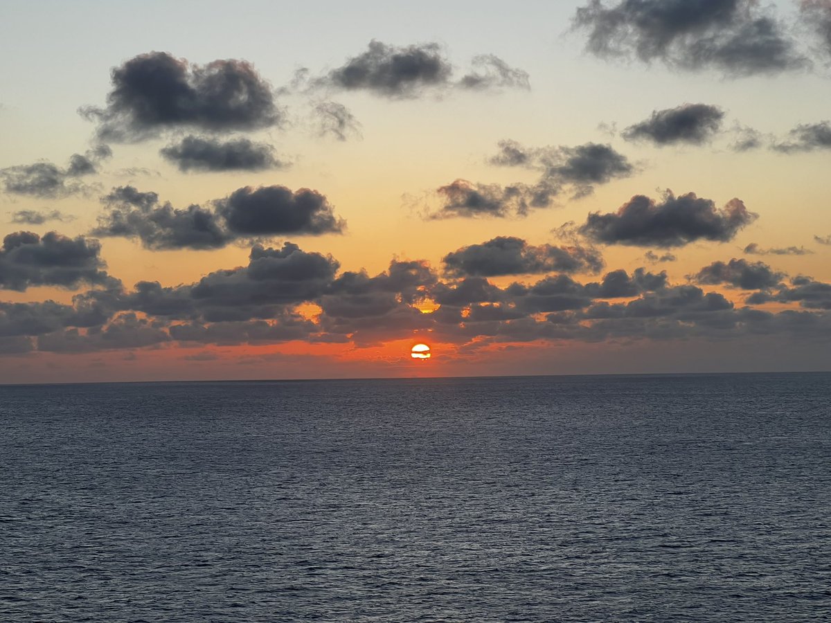 DCL_CRUISE_NERD's tweet image. Current view from Disney wish heading back to Port Canaveral