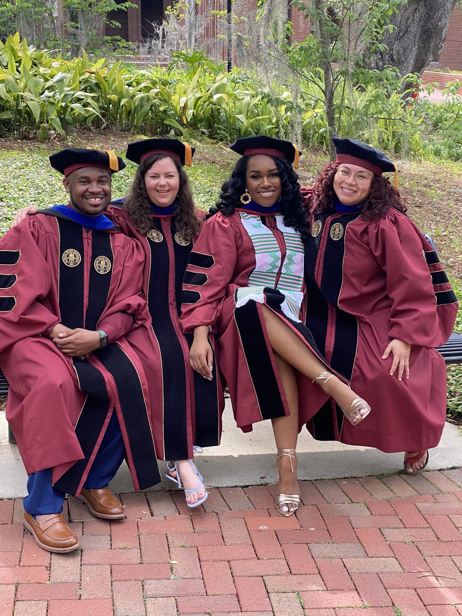 Always feel cute in the Florida State regalia 🥰. Reminiscing on the first time I wore it.
