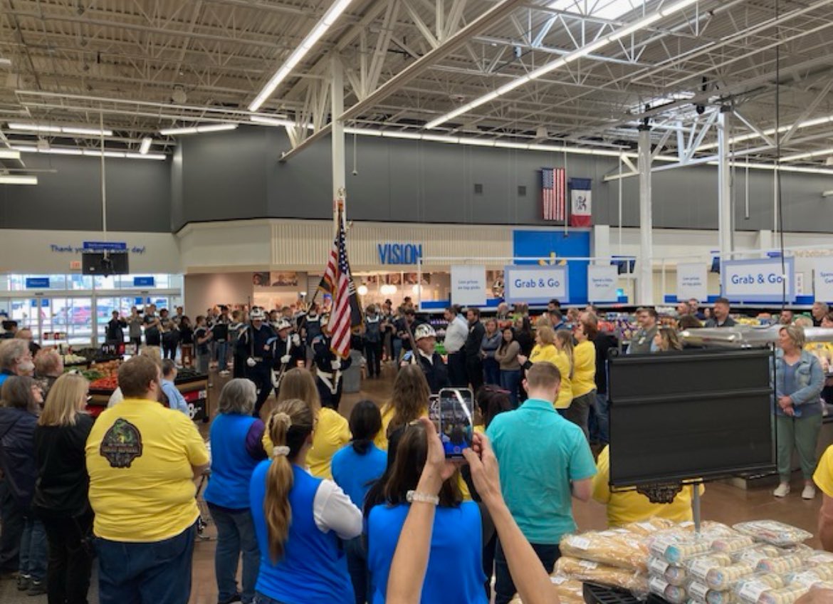 Today, my Agriculture and Manufacturing Liaison — Wes — attended the ribbon cutting ceremony for the grand reopening of the Walmart in Sioux Center. The Sioux Center High School Band played the national anthem while the American Legion presented the colors. 🇺🇸 #IA04