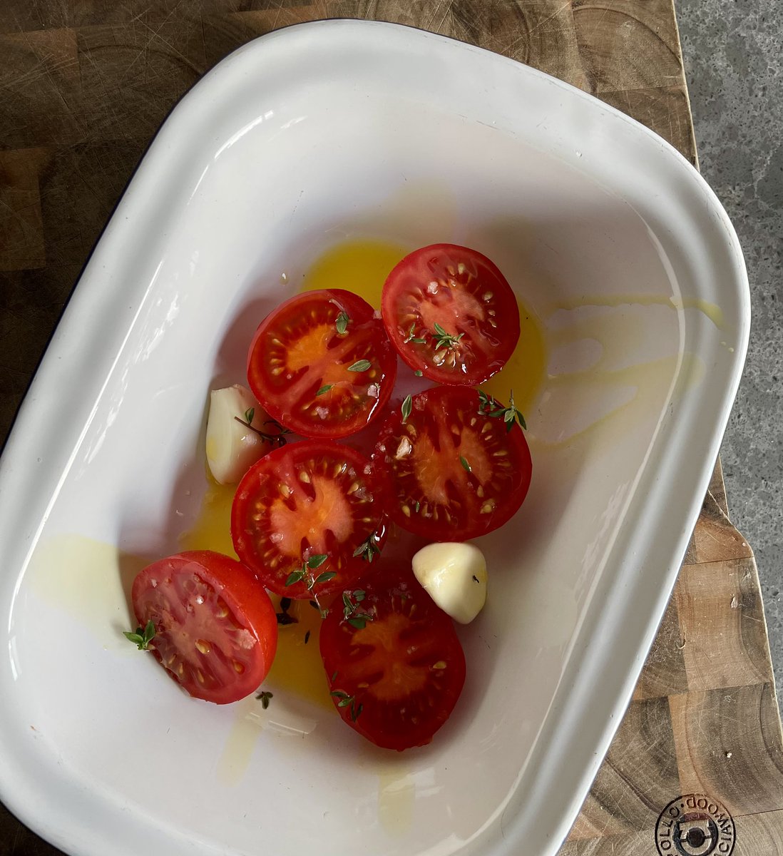 Crab, tomato & basil.
Slow roast tomatoes, garlic and thyme blitzed up with a bit of double cream and white wine. White crab meat and pasta stirred through. Finished with more basil and lemon. 
#eatmorefish