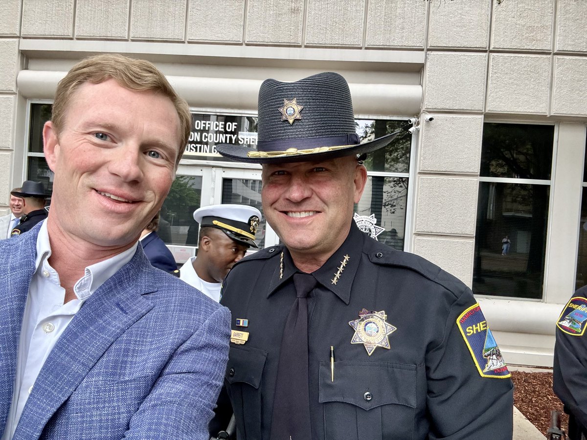 Today #Chattanooga celebrated the 75th Annual #ArmedForcesDay Parade in our incredible community.

@usarmy @uscg @usnavy @usairforce @usmmacademy
#tennessee @TimesFreePress @Chattanoogancom @ChattanoogaNow