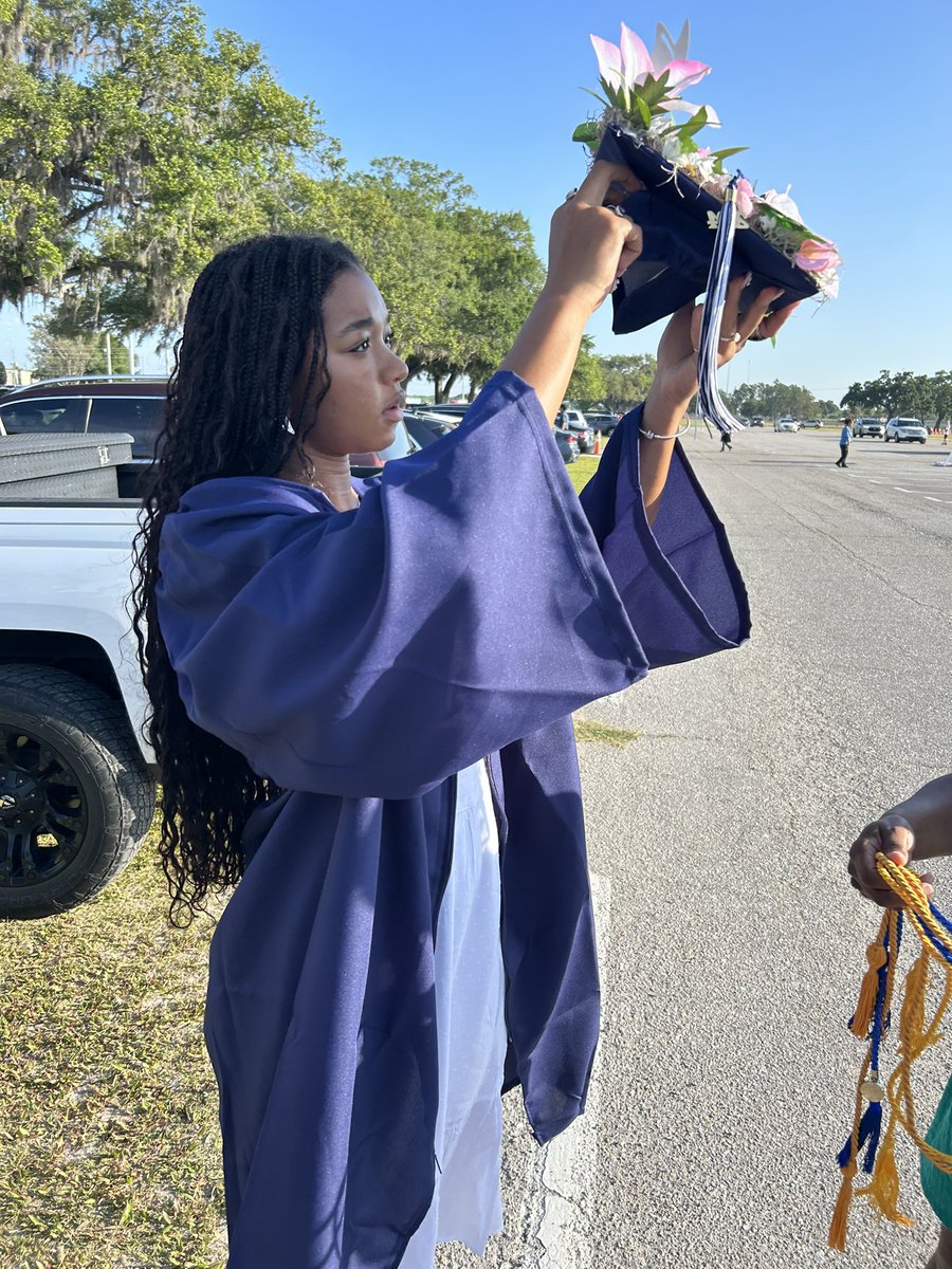 Congrats to my youngest for earning her AA and HS diploma. #DualEnrollment

More to come! 👩🏽‍🎓