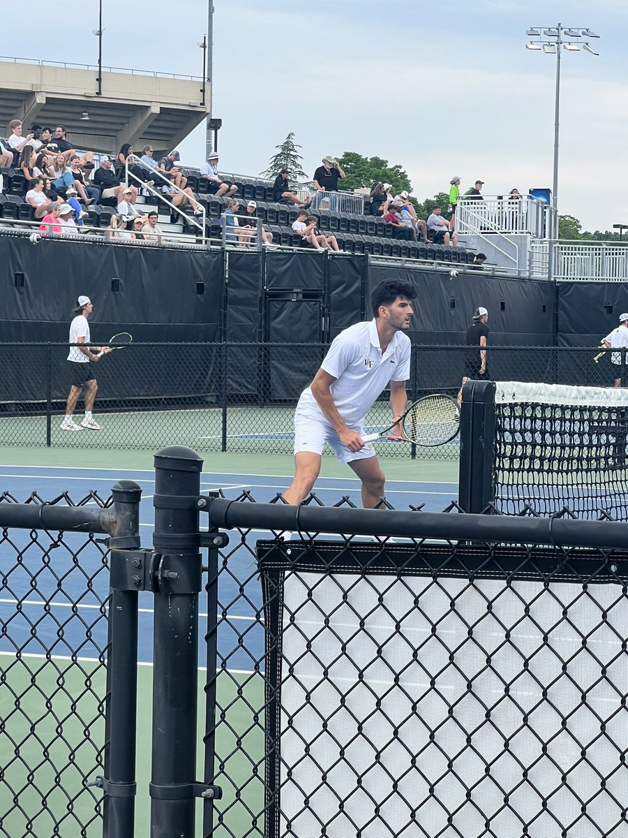 Warm ups almost done and the start of the NCAA Wake vs South Carolina State starts soon!  #ncaa #roadtothefinalfour #wakeforest #collegetennis #menscollegetennis #GoDeacs #accmten #gowake