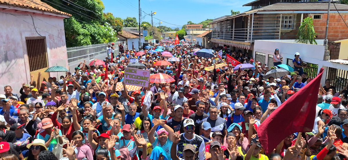 Me siento profundamente agradecido y conmovido por el Pueblo de Marigüitar, en el estado Sucre, cuánta energía, fuerza y amor me transmiten. Ahora es que vamos al futuro esplendoroso, porque Venezuela está en las manos de ustedes, hombres y mujeres victoriosos. ¡Los abrazo!