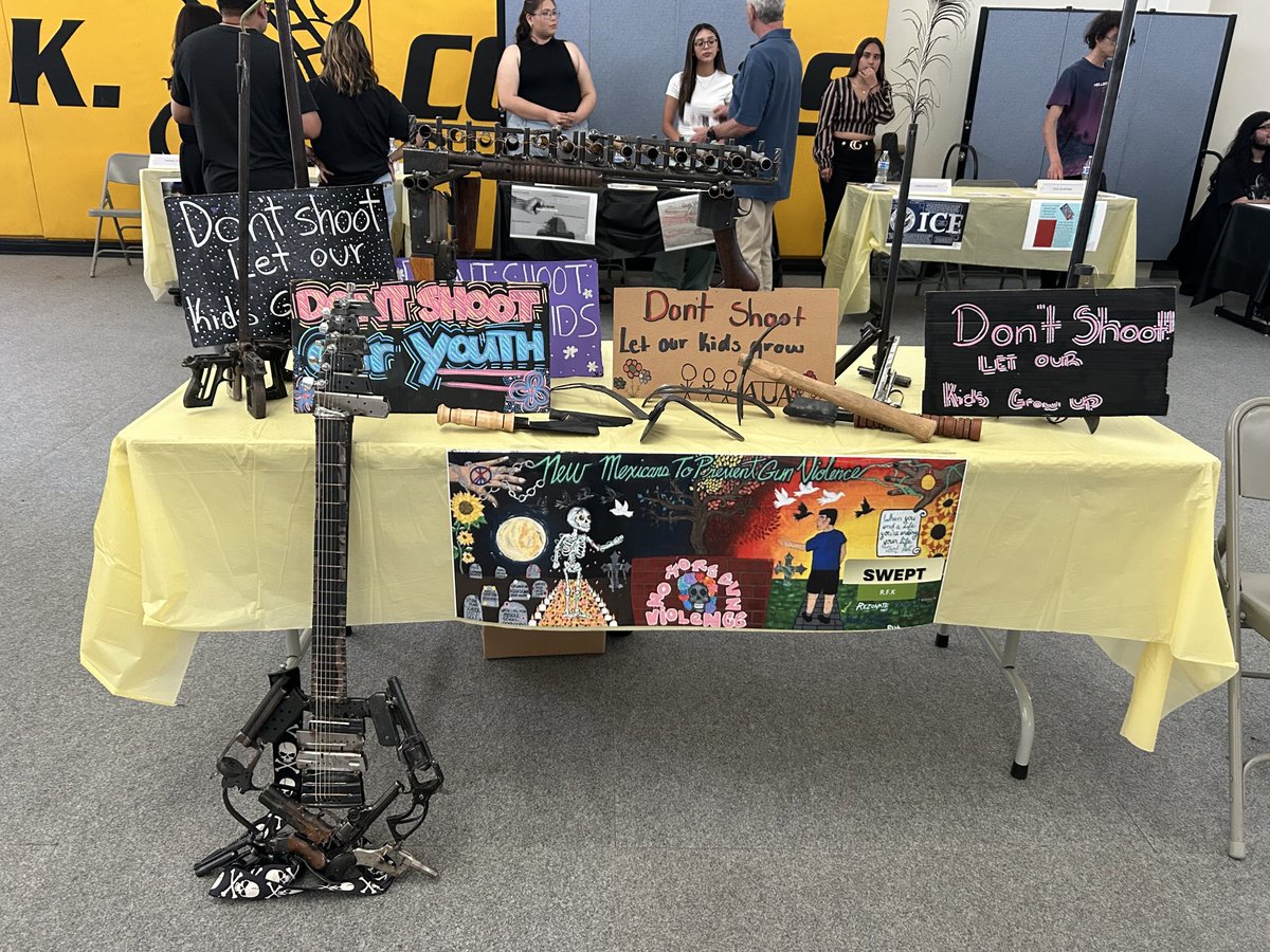 It was a great night at RFK High School. Students in the SWEPT program forged dismantled guns into gardening tools and we displayed the musical instruments they made. In the afternoon we worked with them on the design of our 14th gun violence prevention mural.