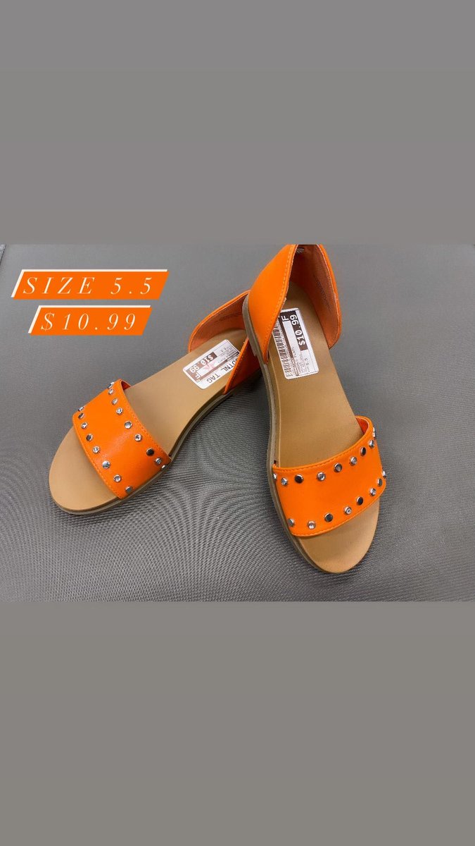 🔥 Get these for a steal while you can! 🔥

#clothesmentorfayettevillenc #summersandals #SandalSeason #womensfashion #sustainablestyle #retailresale