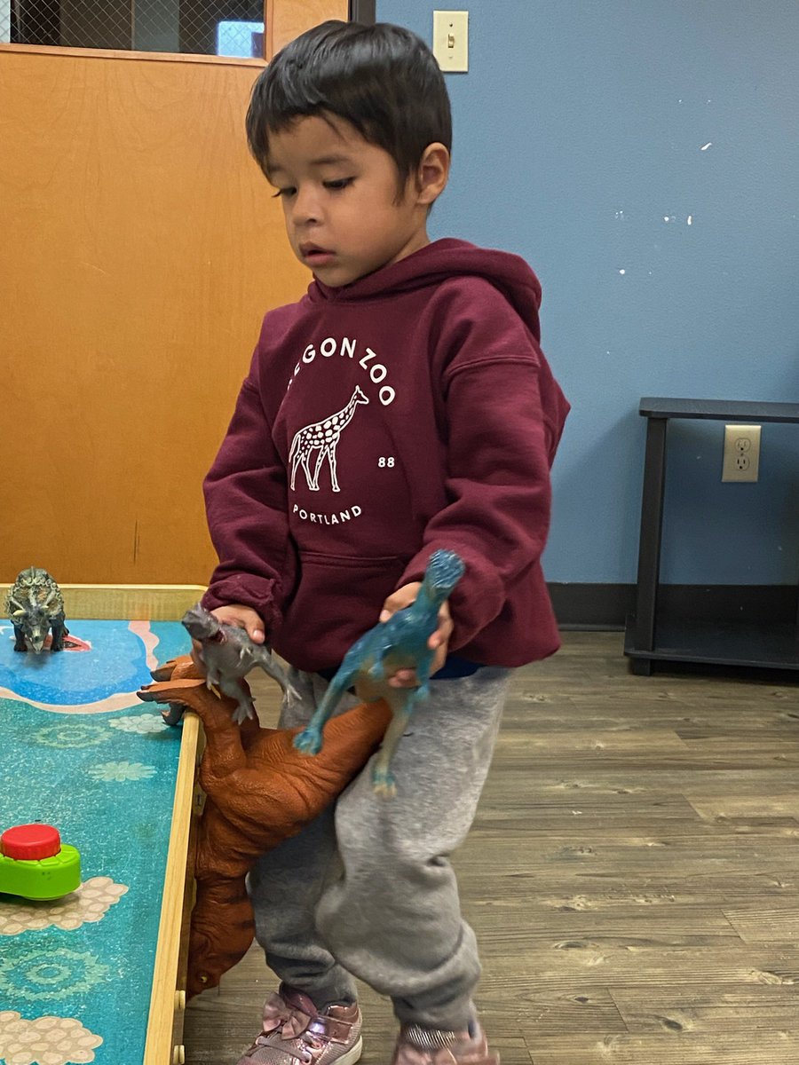 EugenePolice's tweet image. Can you help locate the parents of this lost child eugene-or.gov/CivicAlerts.as…