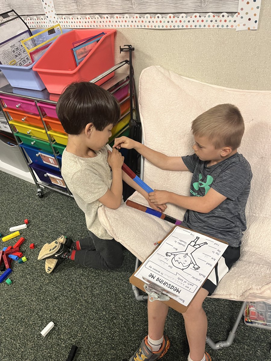 FCPSMurphy's tweet photo. Learning about nonstandard measurement units by measuring ourselves and partners! #GVESstrong https://t.co/WqJTPovPrB