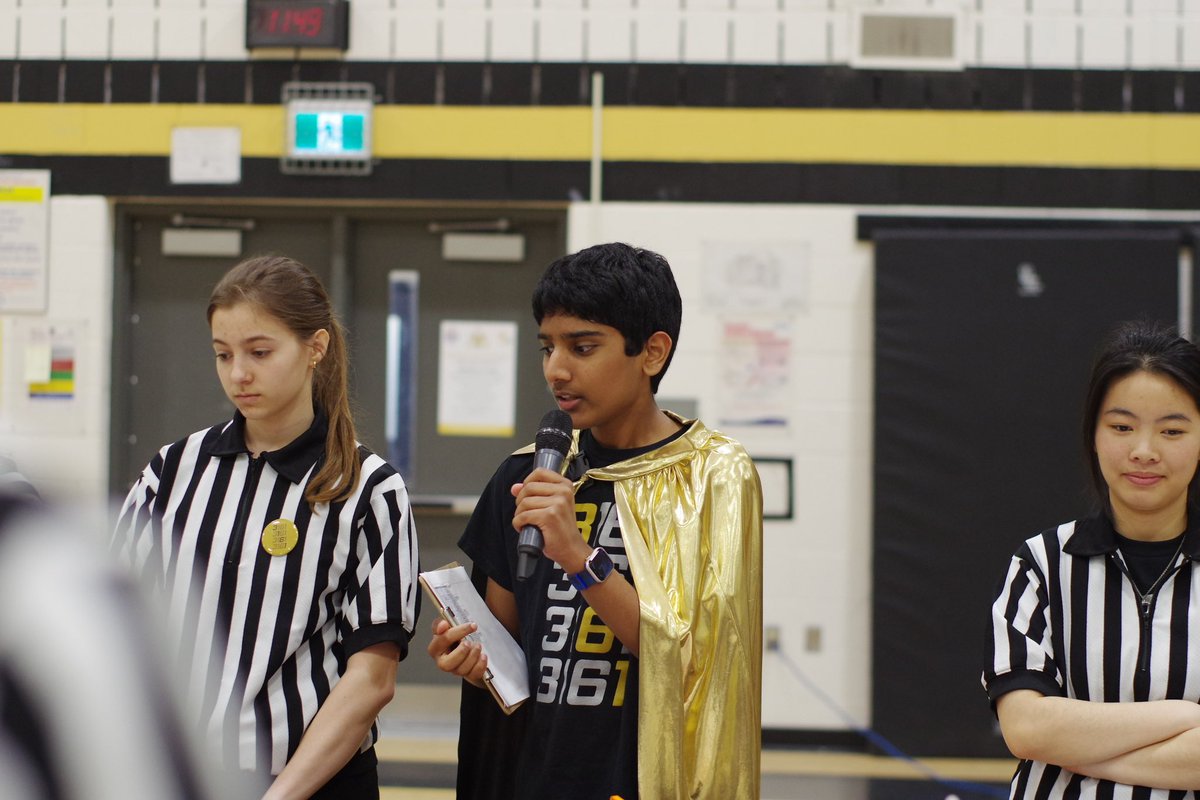 team3161's tweet image. What an amazing event! 

Today our team hosted the 2024 HCDSB FLL Tournament at Holy Trinity Catholic Secondary School. Thanks to all the participating teams, organizers, and volunteers 💛

#outreach @hcdsbsteam @HolyTrinityOak @CANFIRST #first #firstrobotics #frc #robotics