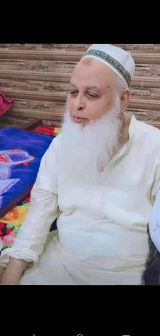 انا للّٰہ وانا الیہ راجعون 😭 
افسوس ناک خبر ۔ مخدوم العلماء والصلحا حضرت مولانا پیر سید جاوید حسین شاہ صاحب اللہ کے حضور چلے گئے 

اللہ تعالیٰ جنت الفردوس میں اعلی مقام عطا فرمائے آمین یارب العالمین 
✍️ مفتی ابو محمد عفی عنہ