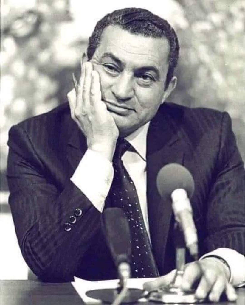 زعيم الامه العربيه  الله يرحمه ويغفر له ويسكنه فسيح جناته