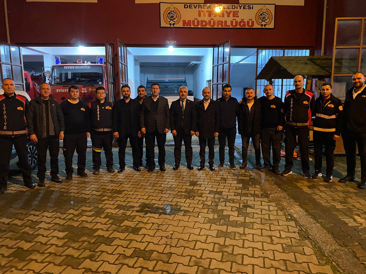 AvukatErsanAksu's tweet image. 📍#Zonguldak | #Devrek

Devrek Belediye Başkanımız Sn. Özcan Ulupınar ve İlçe Başkanımız Sn. İsmail Cinbir’i ziyaret ederek hayırlı olsun dileklerimizi ilettik. 

Sn. Başkanımızı tebrik ediyor, çalışmalarında muvaffakiyetler diliyorum.

@ozcanulupinar67
@devrekbel
@ismailcinbir67