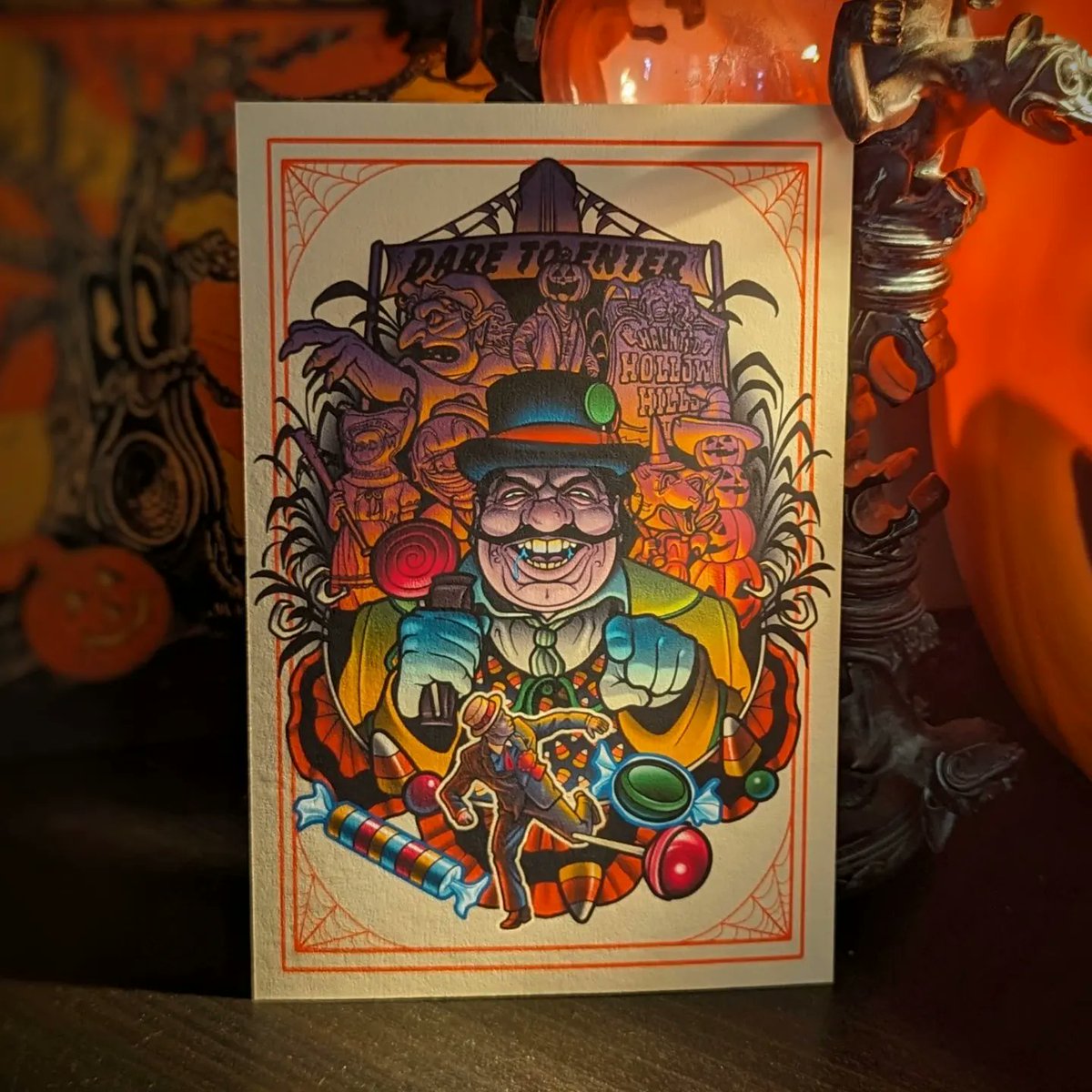 With the #hhn33 rumors suggesting we might be getting a Sweet Revenge house this year I figured it would be a good time to make a mini 4'x6' version of my Major Sweets poster print.

Available on candycorncrypt.com