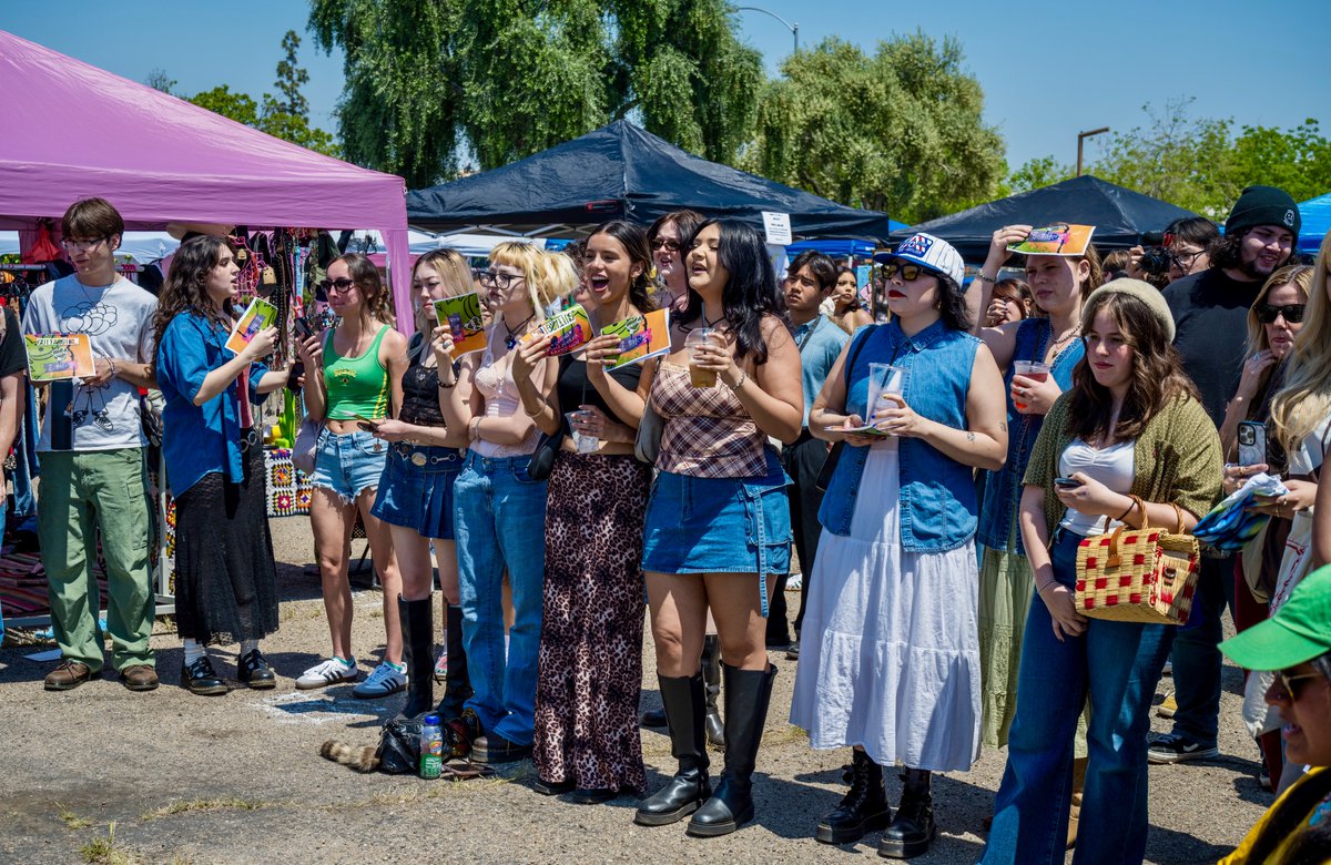 Added more photos to my @500px site - 500px.com/p/rubiconreade… #jasonfrostphotography #bakersfield #bandgroupies #fleamarket #uniquepeople #downtownbakersfield #bookwormwithacamera