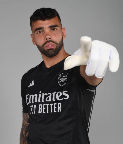 I must hold my hands up (🤭) I didn’t see Raya being as good as he’s been. What a signing. Deserves the ‘Golden Glove’ award for this season. Elite.