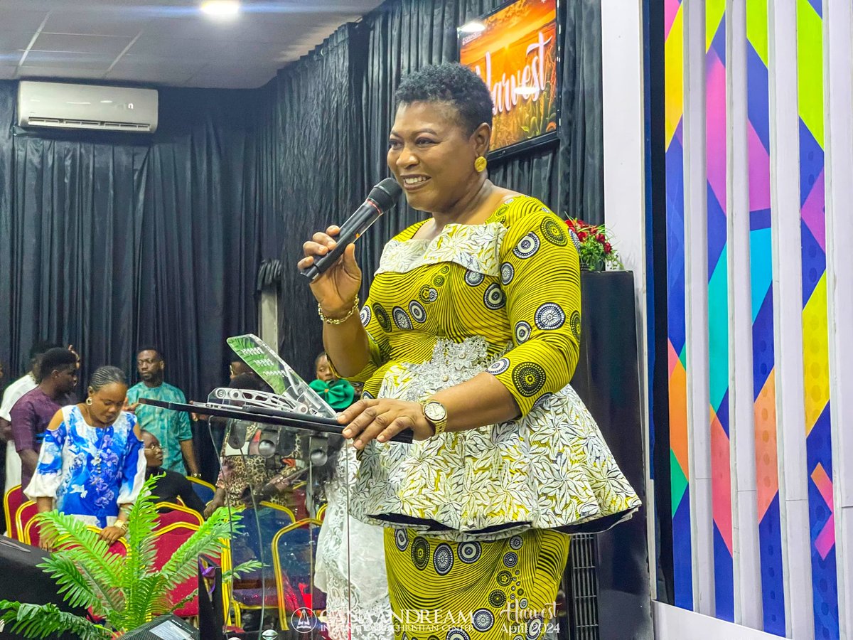 canaandreamicc's tweet photo. When we worship, we offer the essence of our being as a gift, merging gratitude and reverence to commune with God, enveloping ourselves in the light of God's grace.

#CanaanDreamICC #Worship #harvest #thanksgiving https://t.co/BCSb4Dd1eu