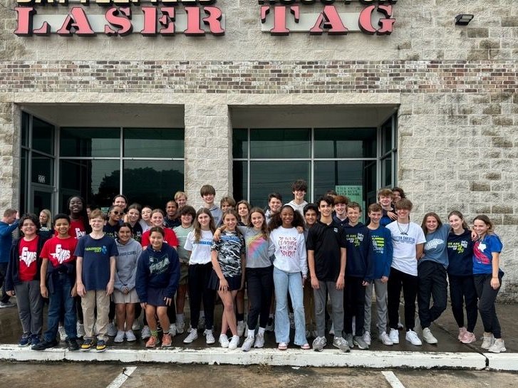 FBA_Middle's tweet photo. Our #FBAGrade7 and #FBAGrade8 students enjoyed a half-skip day today, complete with laser tag! This FBA experience was made possible by the generosity of our families during the #FBAWarriorsontheGreen golf tournament! Thank you, Warrior Family! #WeAreFBA https://t.co/Z7GiE1CTJh
