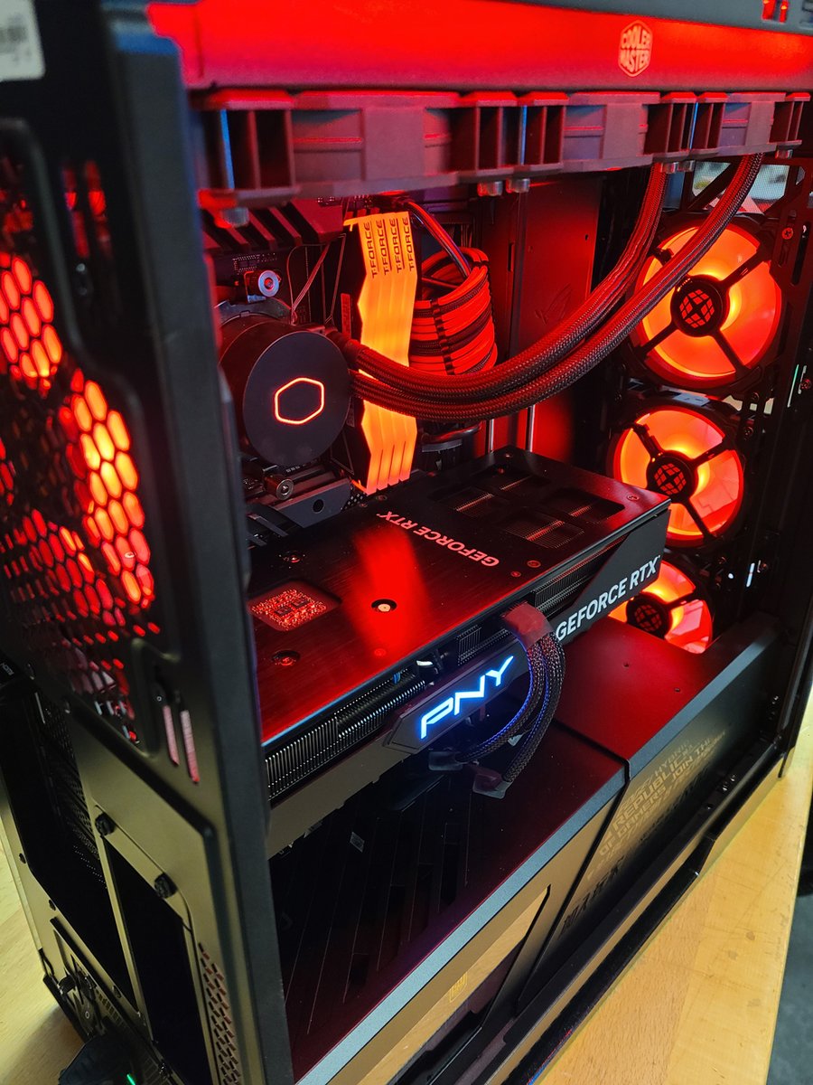 Want RGB lighting? You got it. Need liquid cooling? No problem. Want your computer to make you breakfast in bed? 🥞 Okay, we're not quite there yet, but we can dream. ✨ #CustomPC #gaming #gamingpc #customcomputer #pcgamers