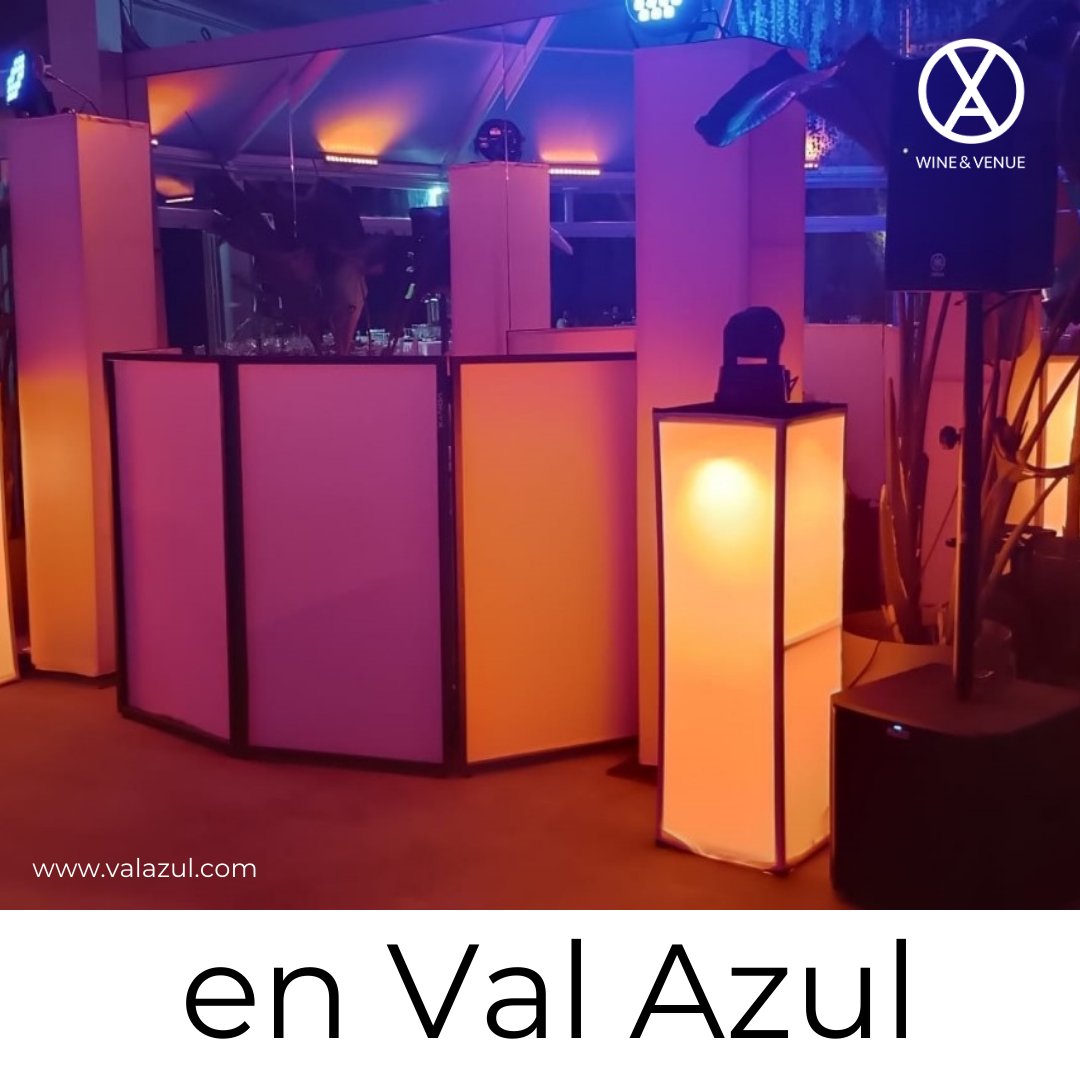 Quizá te encaje nuestro Open Space inmenso, elegante y luminoso para una ceremonia, un banquete con muchos invitados, o para convertirlo en una sala de fiestas nocturna. 

#fincaparaeventos #personalizatucelebracion #eventoenlanaturaleza #openspace #eventooriginal