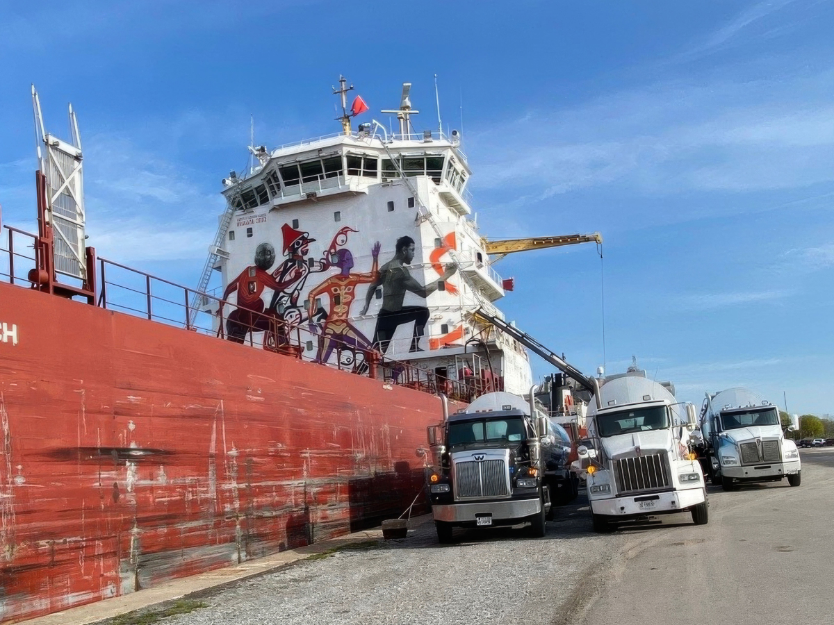 CSL Welland is running on B100 biodiesel again this season, marking the return of our biofuel program! We're excited to team up with @CleanFueling to power 8 of our ships with North American-sourced B100 biodiesel, derived from waste plant material. Info: tinyurl.com/y9zurytm