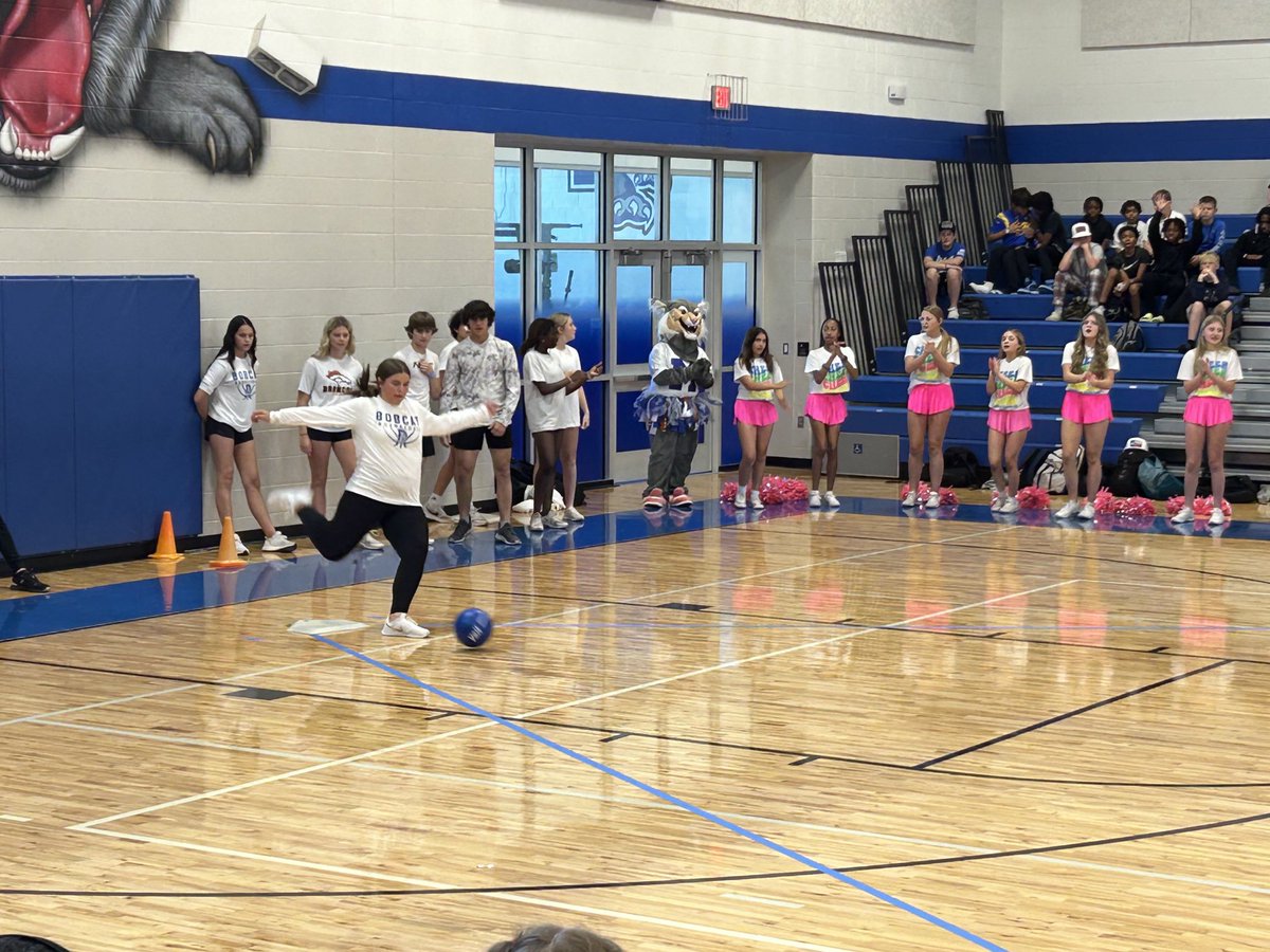 The DMS Bobcats are hosting the first annual DMS Alumni Scholarship Kick Brawl tournament!!! Good luck in the semifinal match! The faculty is on pins and needles to see who we will face in the Championship game… stay tuned… #DreamTogether #MISDProud 🐾💙