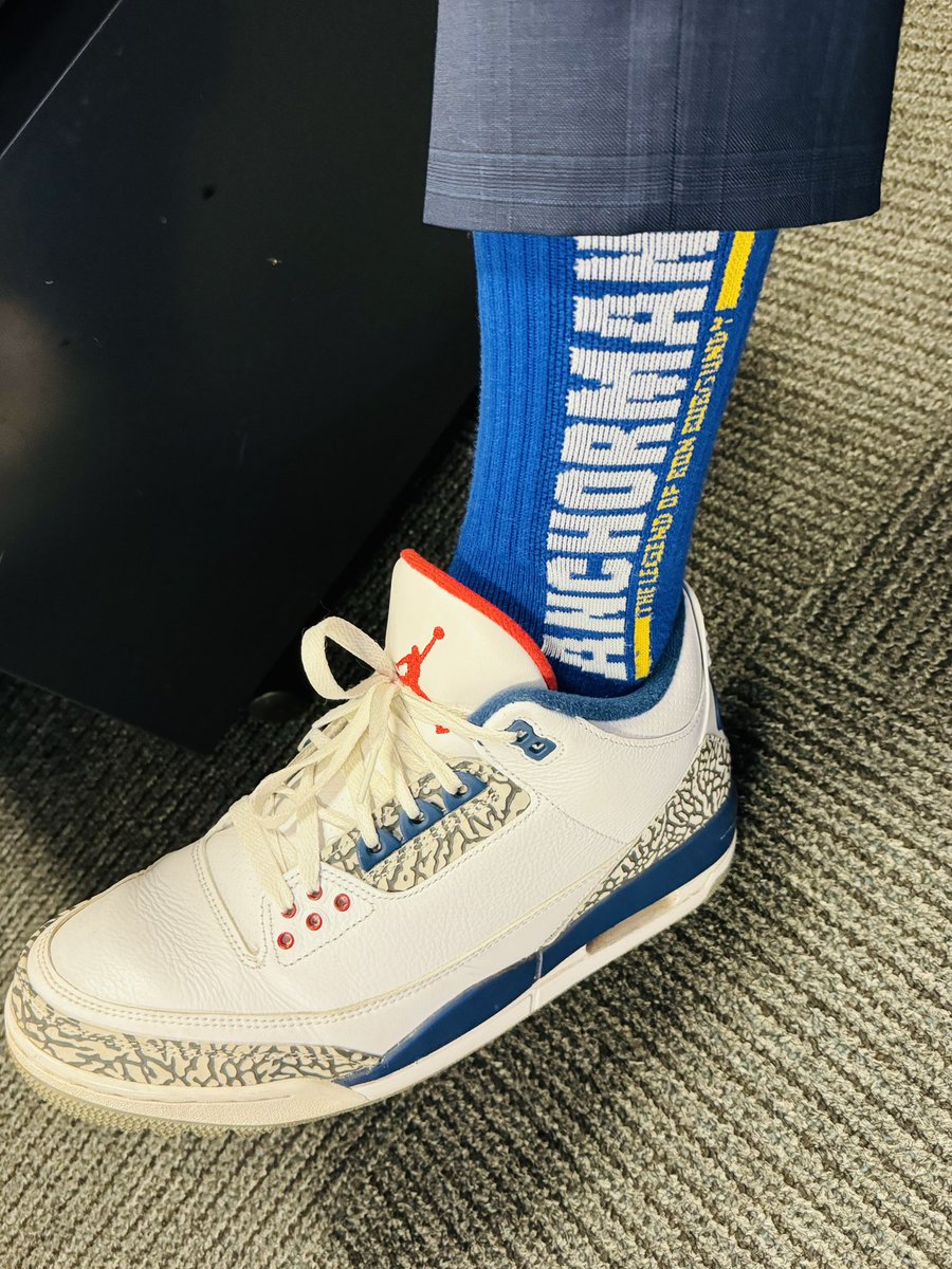 #SneakerFriday #SneakerAnchor 
#StayClassy #SanDiego 
@Jumpman23 
@Jokoy 
@stance