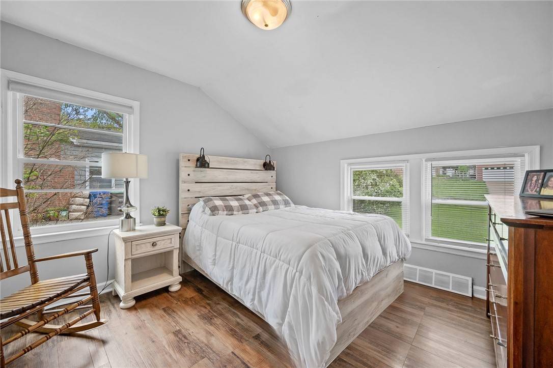 Joe__Hand's tweet image. 6116 Harwood Drive, Des Moines, IA 50312 just hit the market!
Click the link below and take a look.
 goldfinchiowa.com/d8qyo280