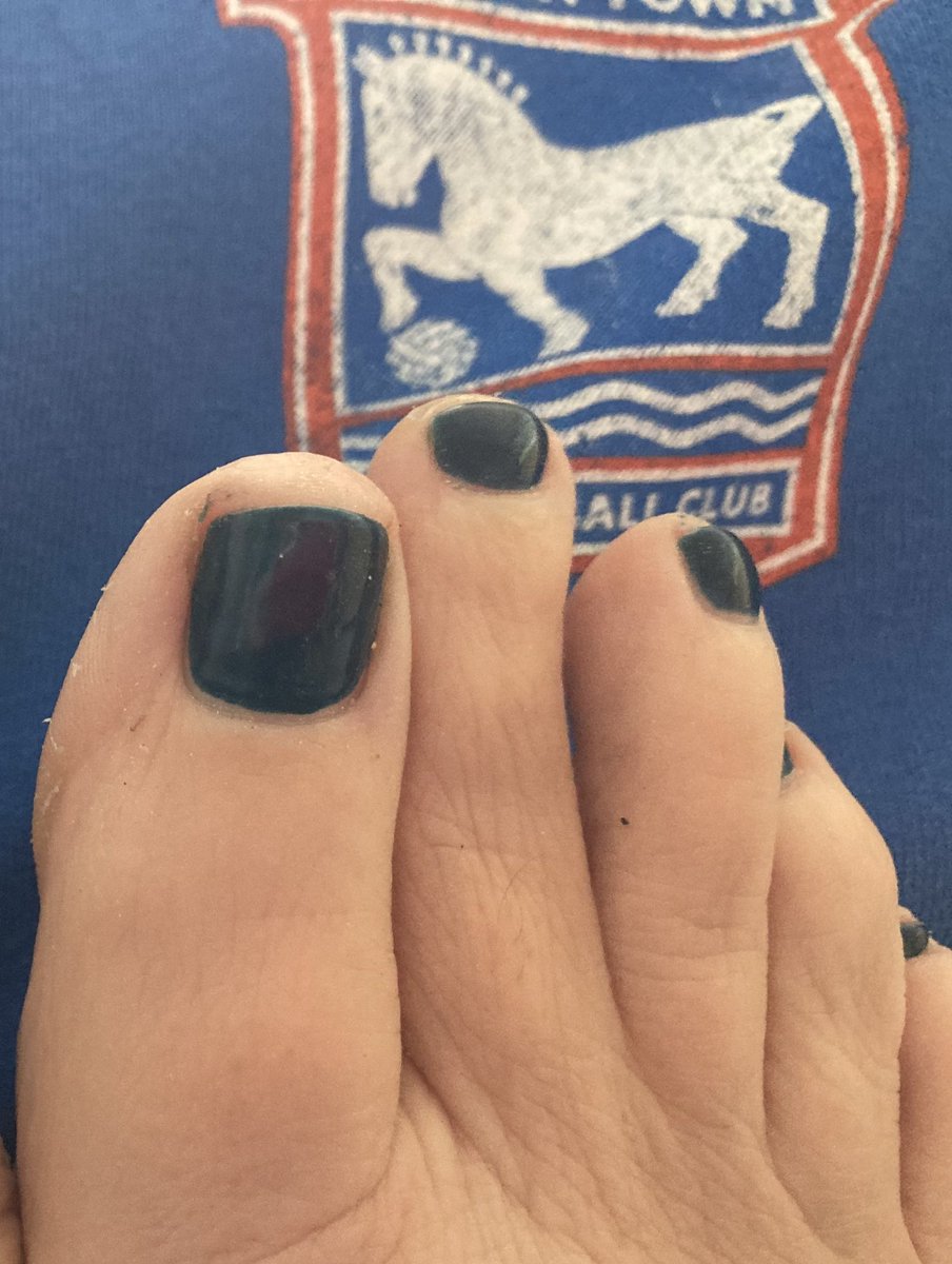 Thank you @BeautySirens for my blue toenails! Coyb!!!