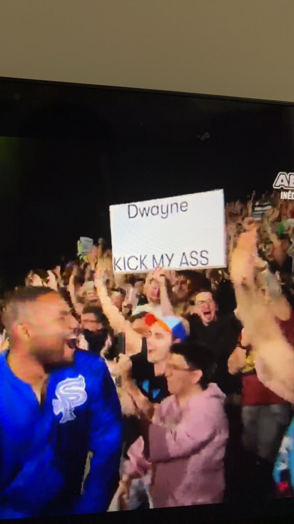 Le GOAT 😂😂😂😂 #SmackDown