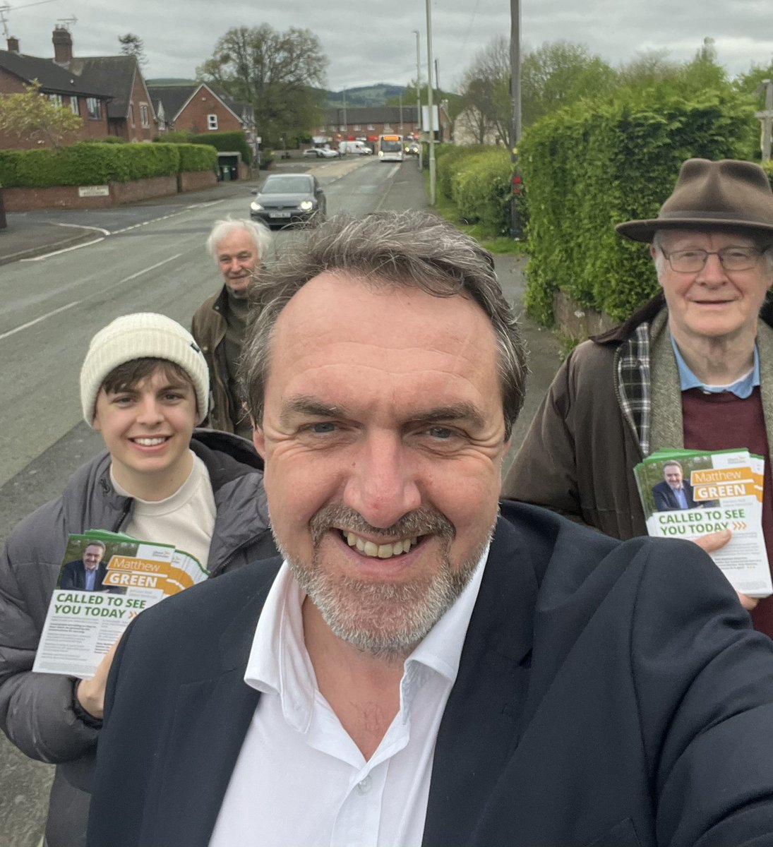 Excellent on doorsteps of #Ludlow tonight. Very flattering to find out just how many residents remember when I was local @LibDems MP. They told me they’re glad I’m standing again as they believe I can beat the Tories in #SouthShropshire & in doing so, help get Tories out of govt.