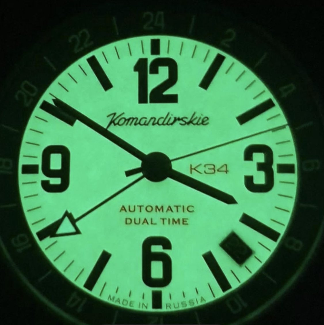 Bilinen markaların aksine farklı saatler takanları görünce çok mutlu oluyorum 😍

@kafatv_ son videosunda @canyilmaz1 bir rus saati takıyor. Rus saatleri de saat dünyasında gördüğüm kadarıyla bir yere sahip. Can Yılmaz ise Vostok Komandirskie markasının K-34 modelini tercih…