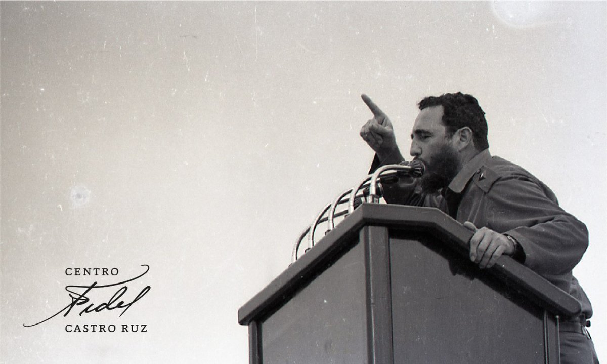 #Fidel:"El hombre de hoy tiene que ser mejor que el de ayer; y el hombre de mañana tiene que ser mejor que el de hoy. Y cada ciudadano, obrero, trabajador, cada revolucionario, debe tener ese espíritu de superación (...)".