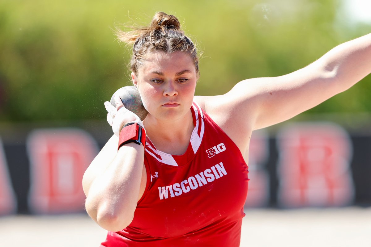 A 2-3 finish for your Badgers in the women's shot put! 2. Zonica Lindeque (UNAT) - 56-2 ½ (17.13m) 3. Danni Langseth - 54-3 ¼ (16.54m)