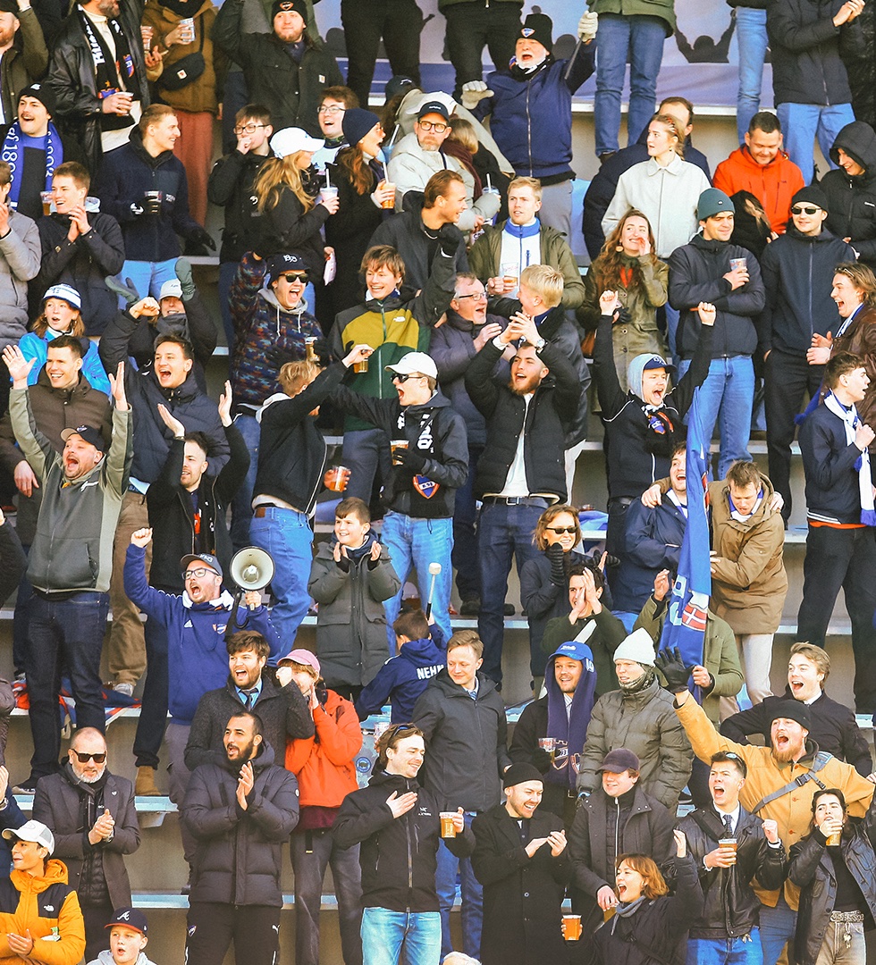 𝐒𝐕𝐄𝐍𝐒𝐊𝐄 𝐕𝐈𝐍𝐊𝐋𝐄𝐑 ⚽ Den svenske avis Expressen har besøgt B.93. Det er der kommet et interessant portræt ud af ⤵️

expressen.se/sport/fotboll/…

📷 Christian Midtgaard.