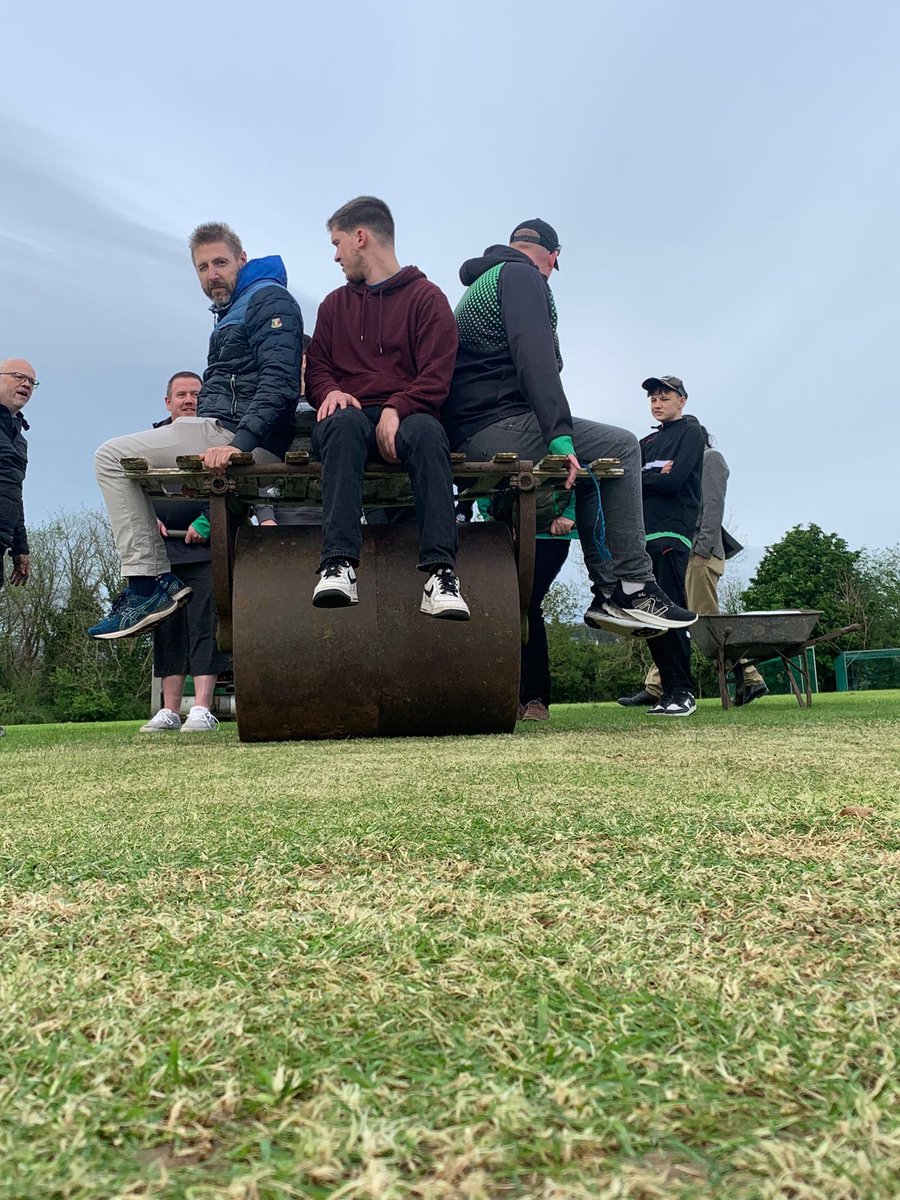 BathfordCC's tweet photo. We’ll go to any lengths to get tomorrow’s game on. Broken motor - no problem! https://t.co/cfp6JAedfc