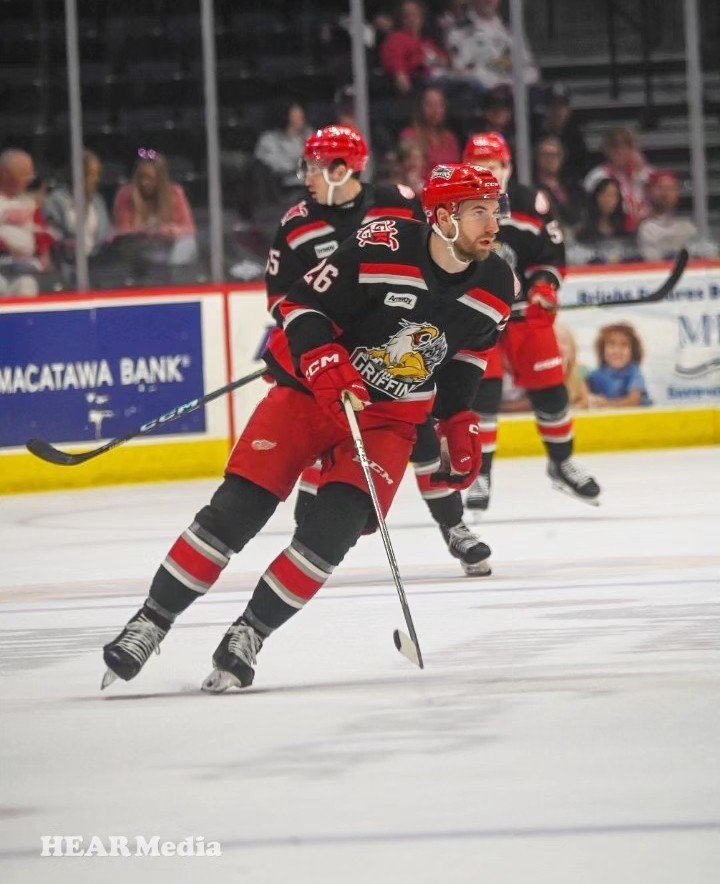 The Grand Rapids Griffins return back to the ice tonight in Grand Rapids.

Game 3 on Friday, May 3 at 7 p.m. ET against the Rockford Icehogs at Van Andel Arena in Grand Rapids, Michigan 

GriffinsHockey.com 

#grandrapids #grandhaven #Muskegonmi #westmichigan #kentcounty…
