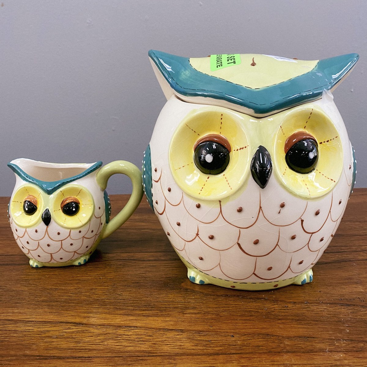 Hoot-worthy treasures! 🦉

Select one of our new or like new items at Bloom Again with all proceeds going to @MetroMinistries ❤️

#BloomAgainThriftStore #MetropolitanMinistries #InspireHope #Treasures #Thrifting #TampaBay