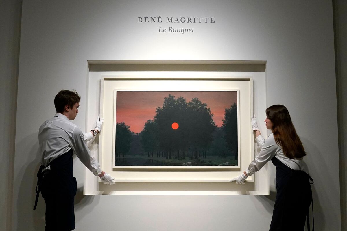 'Le Banquet' de Magritte en vente chez Sotheby's à NYC le 16 mai, estimé entre 15-20 millions $. Une opportunité unique pour les collectionneurs d'art! #Magritte #Sothebys #ArtAuction 🎨💰