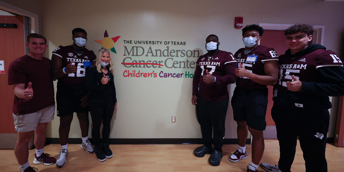 Selfless service. Loved spreading the spirit of the #12thMan, making memories with the children at @MDAndersonNews and passing out gifts of iPads, 12th Man towels and hats. #EndCancer #GigEm