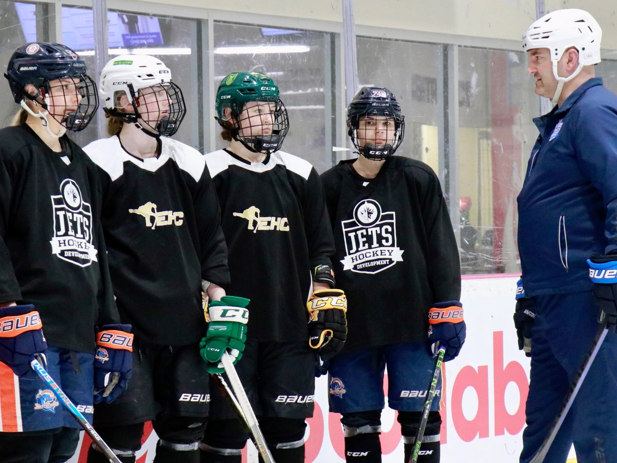Small group training with JHD Head Coach <a href="/dcamwpg/">Dave Cameron</a>!

📍 hockey for all centre