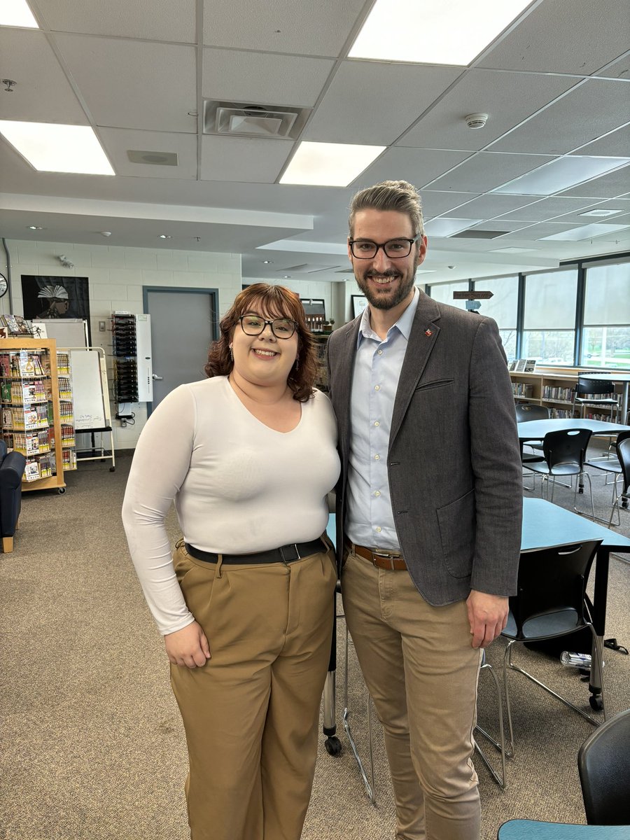 It is always great to talk with local students about Ontario politics, leadership, and serving one’s community. Lots of great questions! Thanks to Mr. Timberlake at Wellington Heights Secondary School for inviting me! 📚🏫 #nextgen 🏷️ @bekindandlearn @whsstimberlake