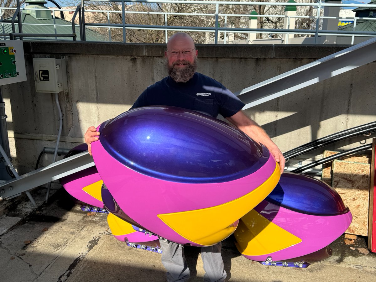 HersheyJobs's tweet photo. The mechanics at @Hersheypark install, maintain, service & rebuild mechanical pieces of equipment & rides to sustain specified safety & performance standards.
π§ Join this talented crew as a Mechanic III: https://t.co/r1mYdBYtdC
#HersheyJobs #TradeWork #Mechanic https://t.co/qP1hVGMIsR