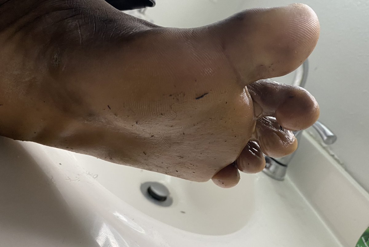 Cashmaster9999's tweet image. Need to be clean who wanna do it? DM me

#findom #feetdom #joi #sph #cei #footjob #footcuck #feetslave #cumtax #walletdrains #smalldicktax #brattydomme #cumonsoles #shoeplay #stinkysocks #collegegirls #girlswhofart #scat #softsoles #fj #lightskinsoles #prettyfeet #blackfeet
