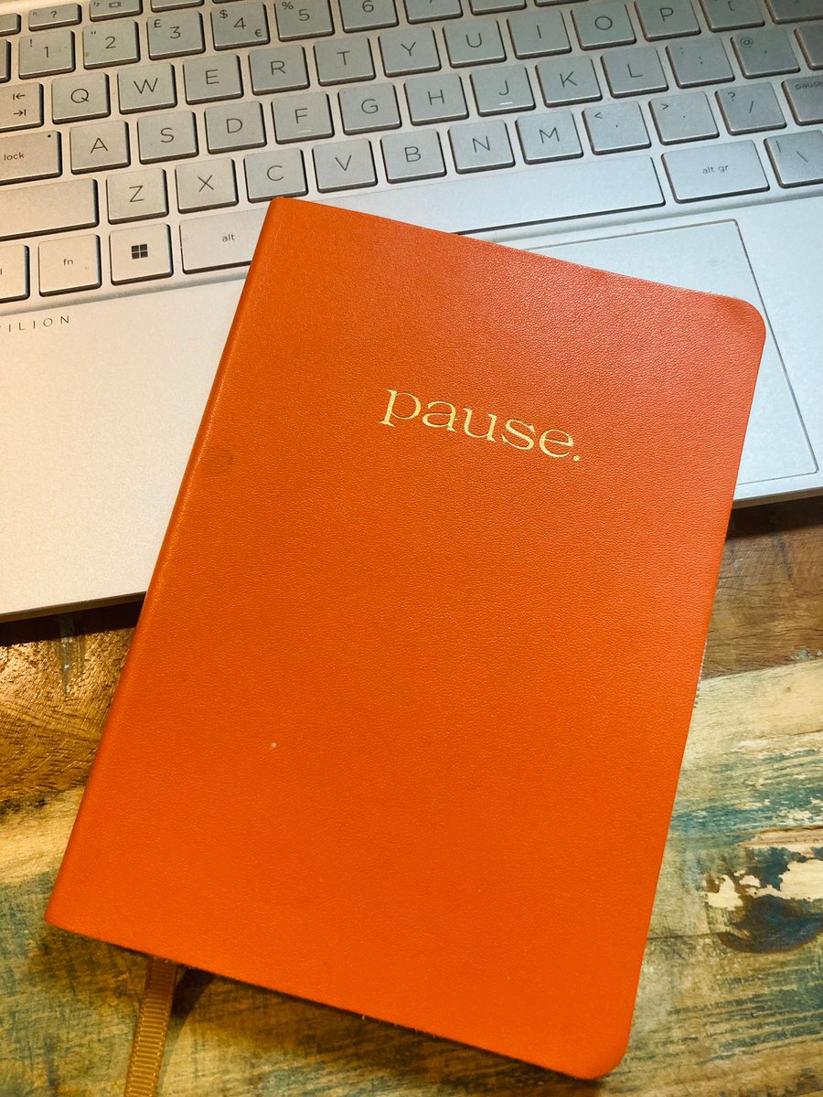 My PAUSE book has come in handy.....time for me to do exactly that....PAUSE. Time to really reflect and make decisions....have a peaceful evening ❤️💐❤️