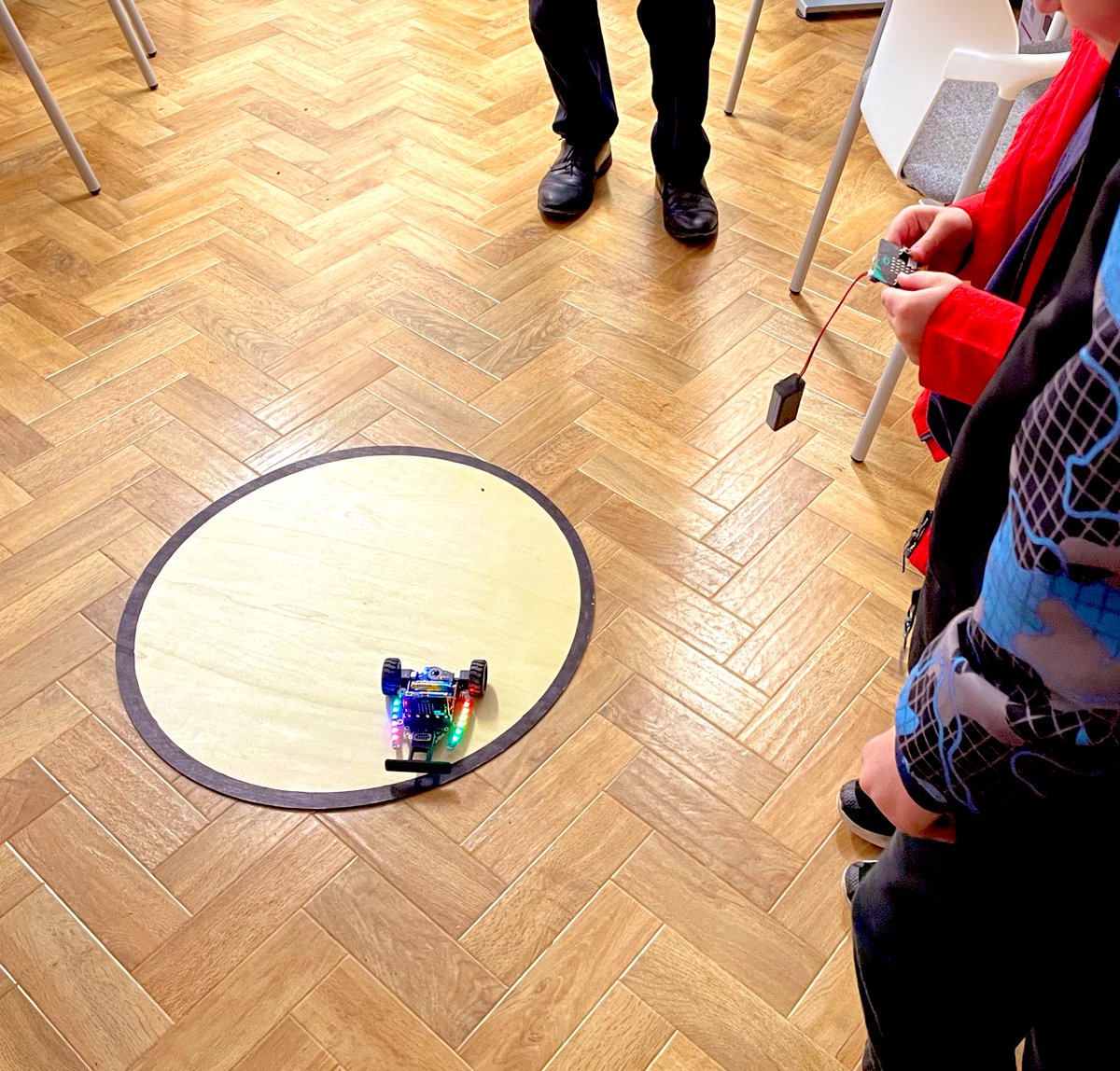 How lucky are we to have an incredible makerspace at our local library… the 9yo has been enjoying a weekly robot coding club for free, coding with and learning from secondary school children and absolutely loving it #lovelibraries #stem @penarthlibrary