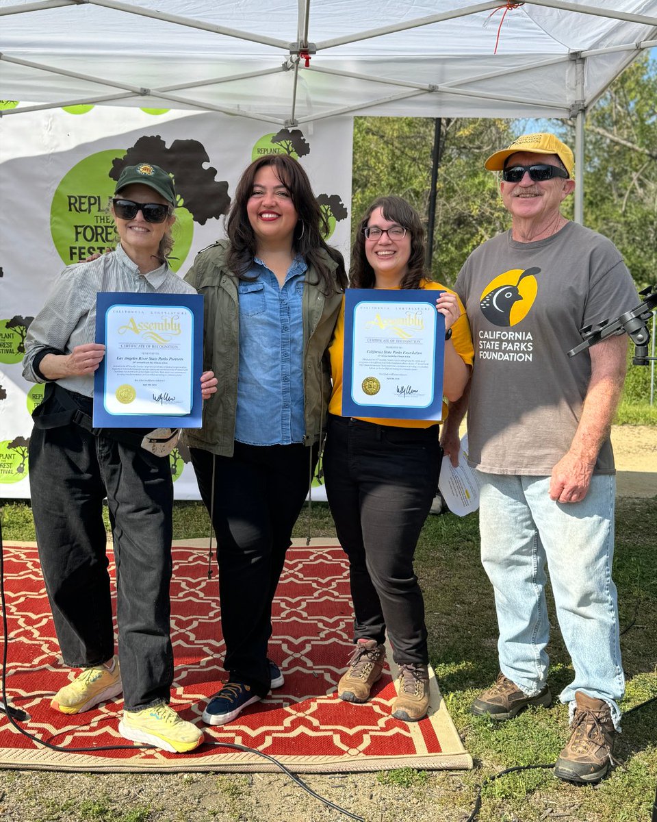 A special thank you to @asmcarrillo for her support and recognition and our incredible Core Leaders and partners like @lariverparks, @audubon_debspark, @theodorepayne, and @test_plot for making these projects possible. Your enthusiasm and leadership continue to inspire us all!