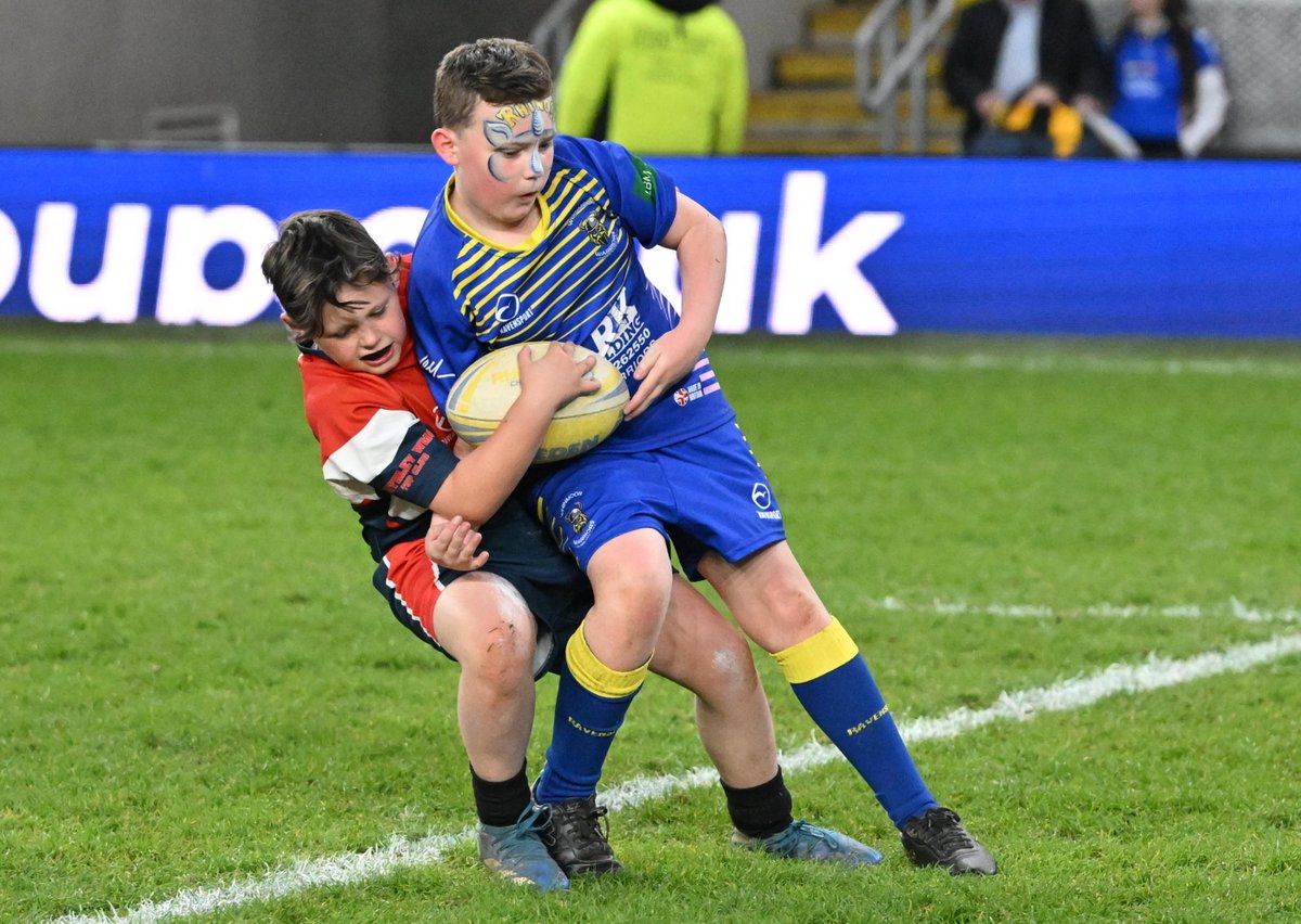 🌟 𝒮𝓉𝒶𝓇𝓈 𝑜𝒻 𝓉𝒽𝑒 𝒻𝓊𝓉𝓊𝓇𝑒!

How good were tonight’s half time teams?!😁

A huge well done to every single player that took to the pitch here at AMT Headingley this evening, and we cannot wait to see some of you at <a href="/RhinosChallenge/">RhinosChallenge</a> later this month!🦏🏉