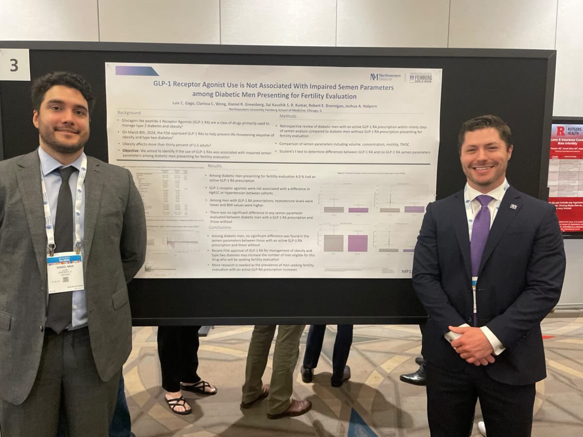 .@NUFeinbergMed student, Luis Gago, MS3, and #urology resident Daniel Greenberg, MD, present their poster at #AUA24 on semen parameters among diabetic men presenting for fertility evaluation. 👏