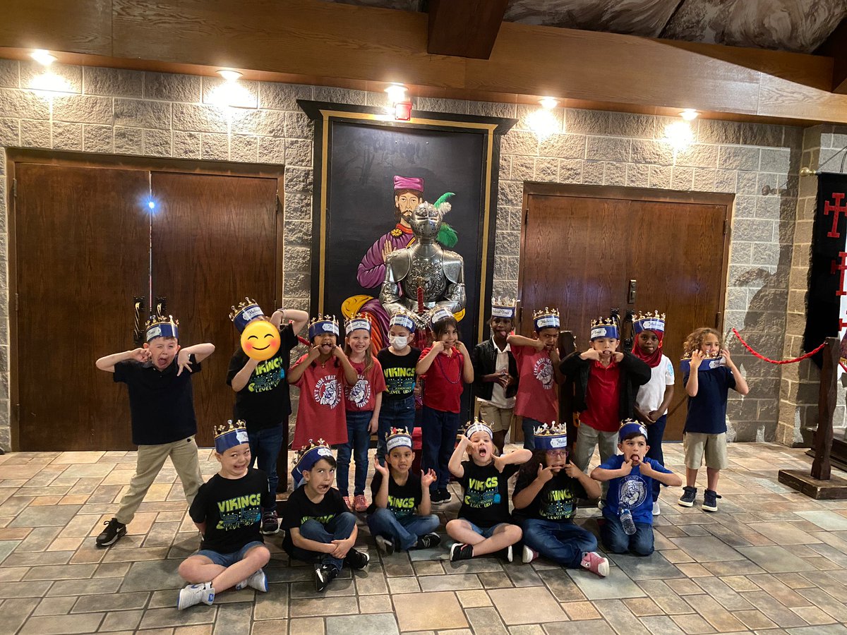 Another fun year @MedievalTimesTX!! It always shocks our students to hear about Medieval Times during our knowledge unit, and see their eyes light up when they actually get experience it! 😍 @VialCC_Vikings @gisdmagnets @GISDTLD #BeTheLight #TheGISDEffect